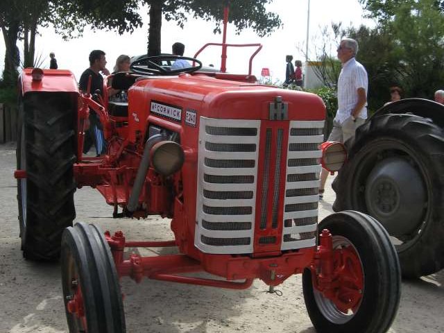 Plougonvelin : Fête des Vieux Tracteurs