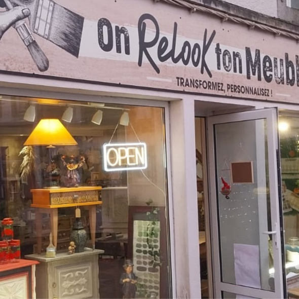  Vitrine Atelier Boutique on Relook ton Meuble_Pleyben