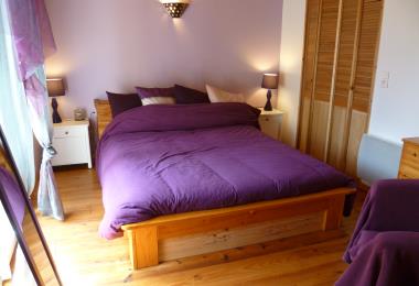 lechambres d'hotes de kerael: la chambre Améthyste :lit 160,terrasse privative, 