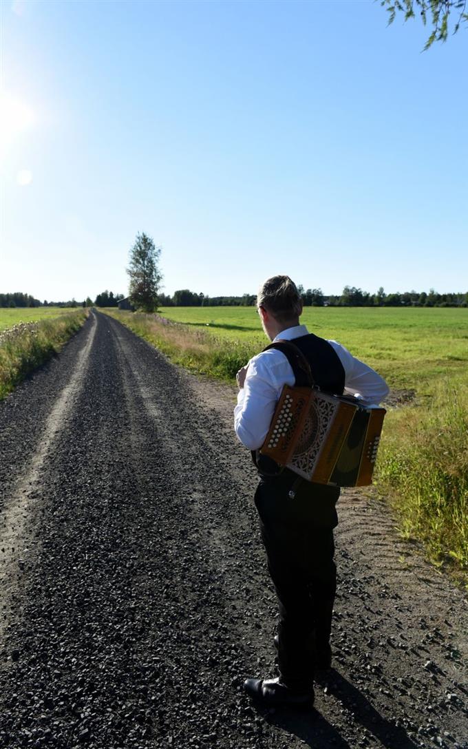 Antti Paalanen + Bard Box (1st part) - Office de tourisme de Brest ...