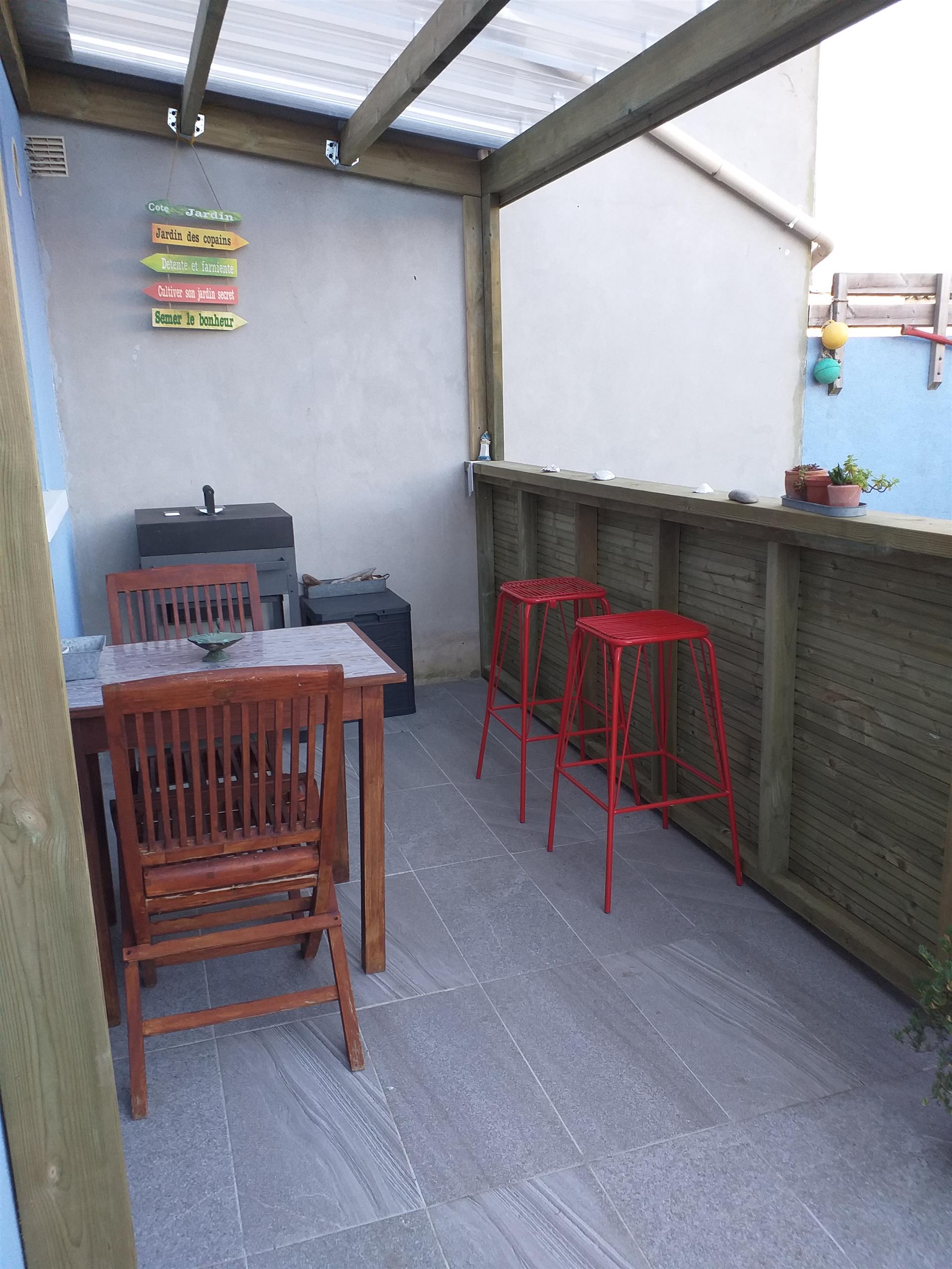terrasse côté cuisine