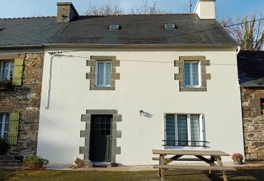 Front of the gîte