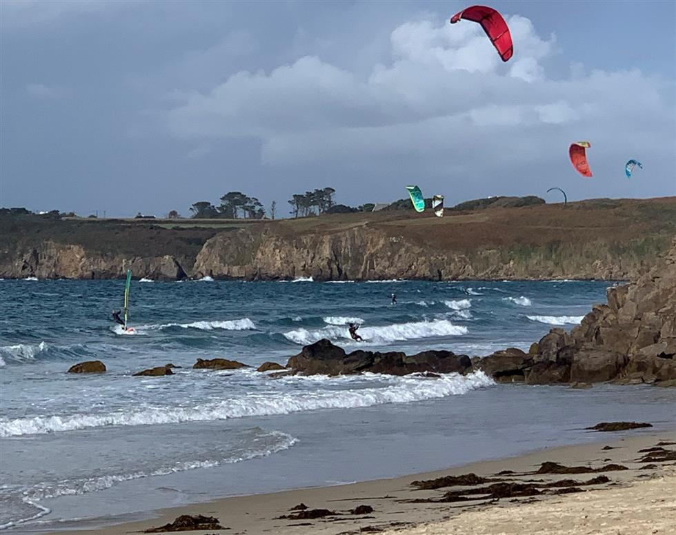 Kite surf et Wing foil aux Blancs-Sablons