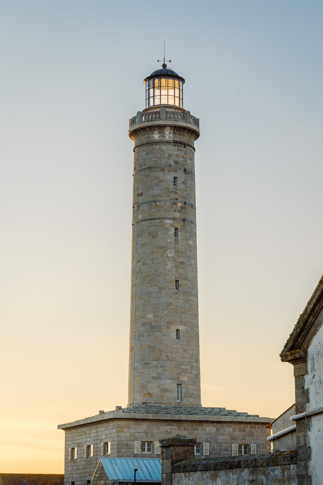 Vieux Phare de Penmarc'h (Penmarch) | Destination Pays bigouden, Bretagne -  Site officiel de l'office de tourisme