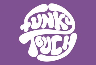 30-03 Funky Touch