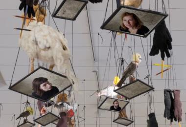 Annette Messager, Eux et nous, nous et eux, 2000
