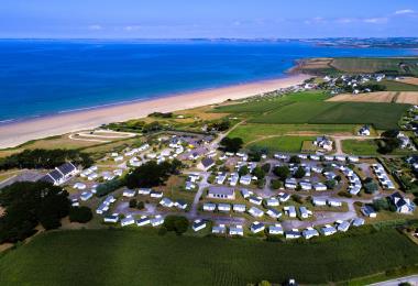 Camping Trezmalaouen-Apercu du camping (vue aérienne)