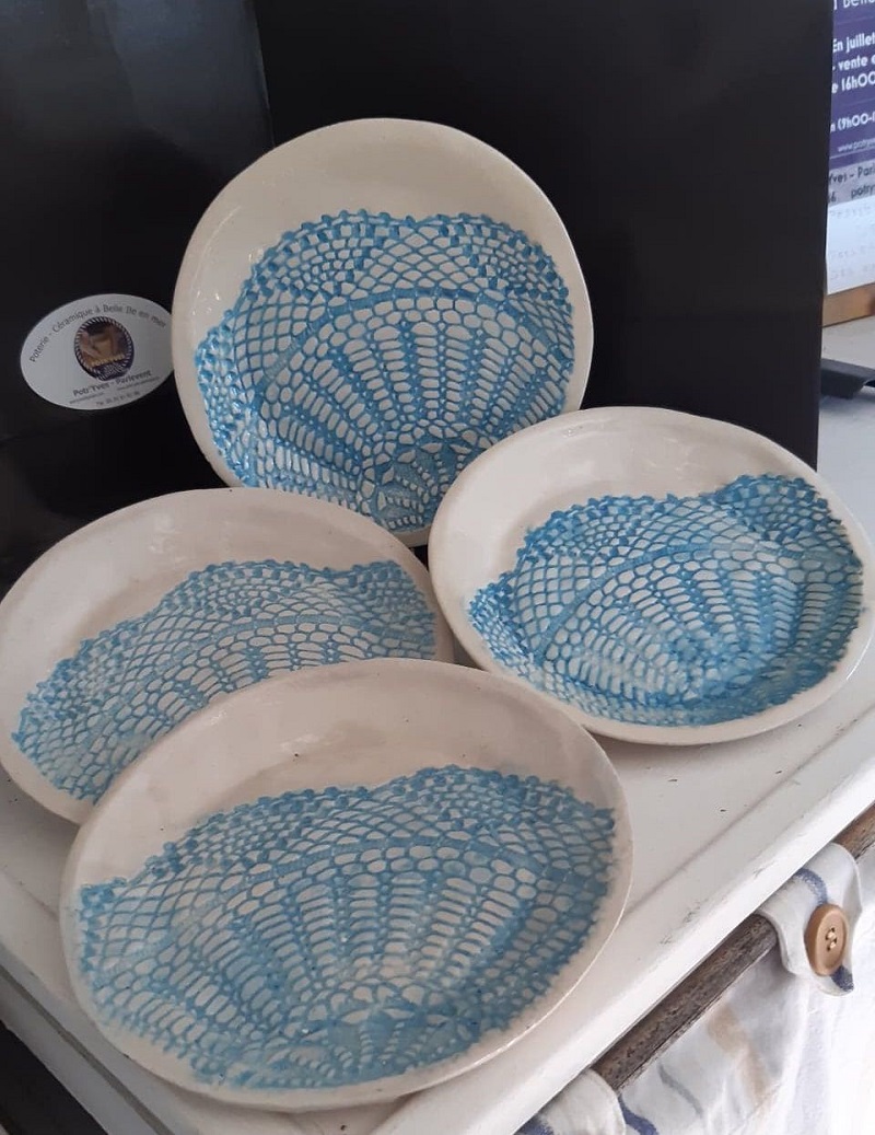 Assiettes-empreinte-napperon-redi
