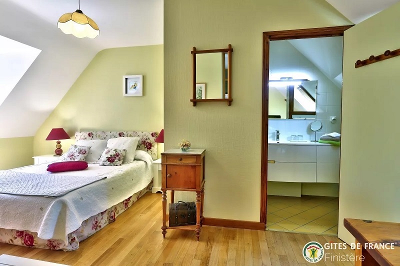 Chambre Melenig-redi