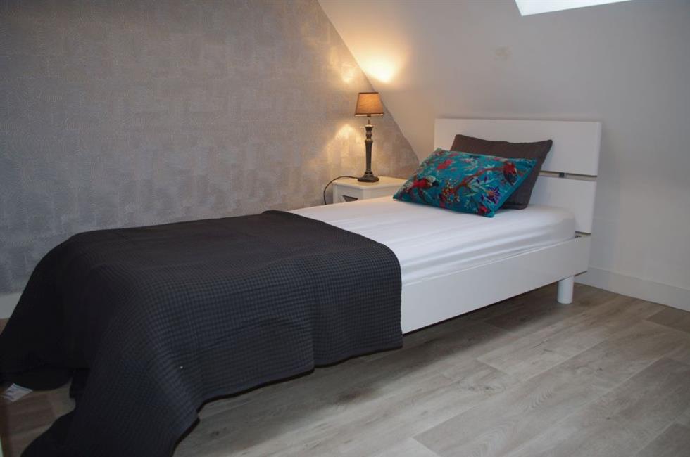 Chambre grise 1 - JAIN PLOMODIERN