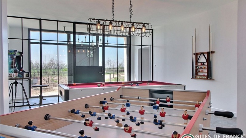 Domaine de kerantroad-salle de jeux commune-redi