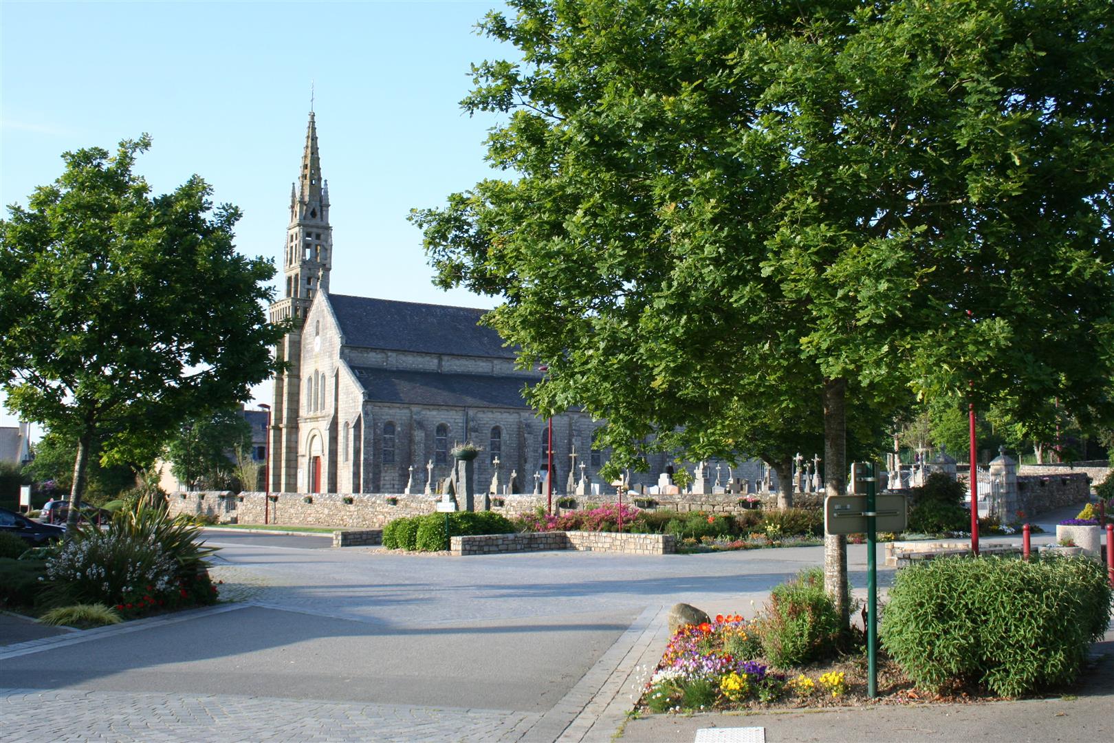 Eglise Saint-Théarnec