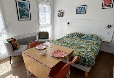 Coralie Gourlay Espace repas et chambre