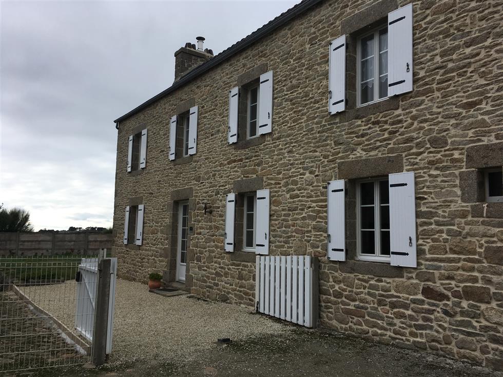 Facade-Maison-9-pers