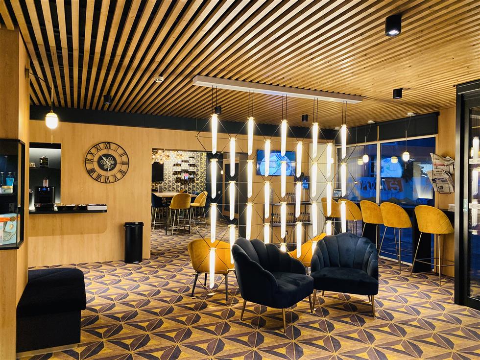 HOTEL CENTER RECEPTION 