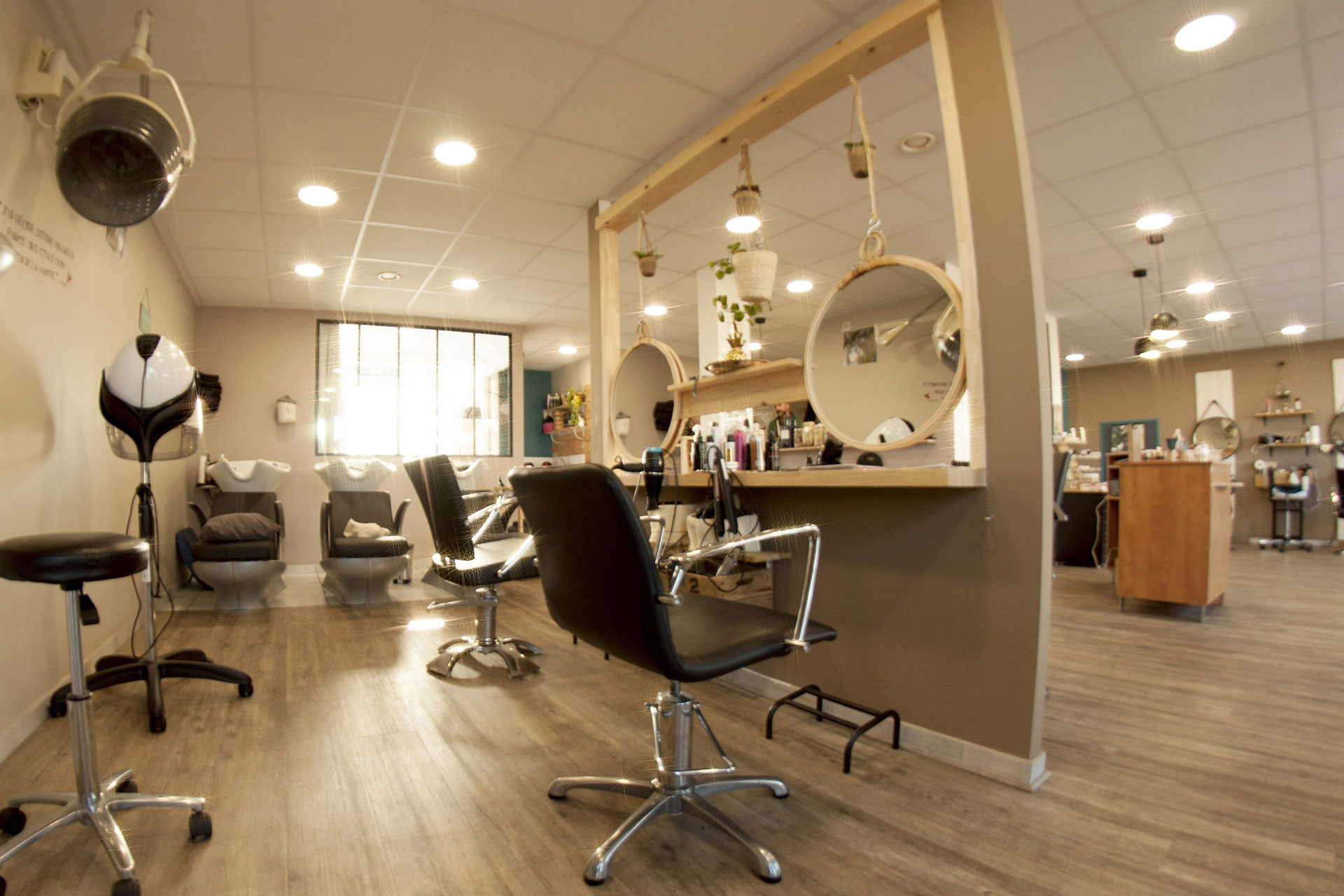Plougonvelin La boite à magie artisan Coiffeur