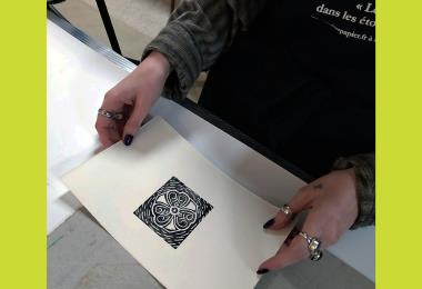 STAGE LINOGRAVURE
