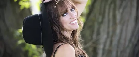 Lynda Lemay