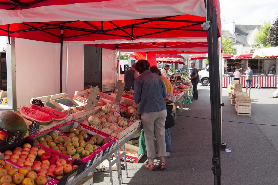 marché de Pleyben 