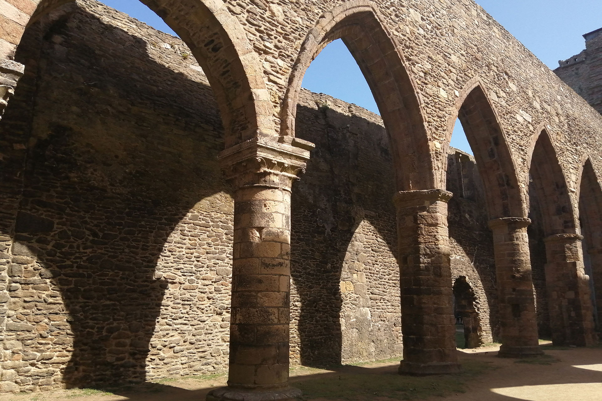 PLOUGONVELIN-SAINT-MATHIEU-ABBAYE-(41)-web-opt