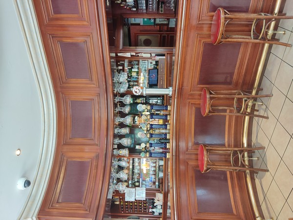 Photo bar