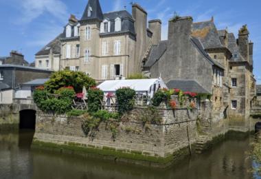 Photo crêperie pont habité Les archikurieux