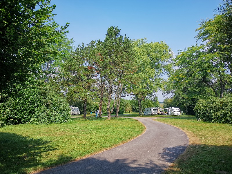 Pleyben---camping-Canal-Loisirs-redi