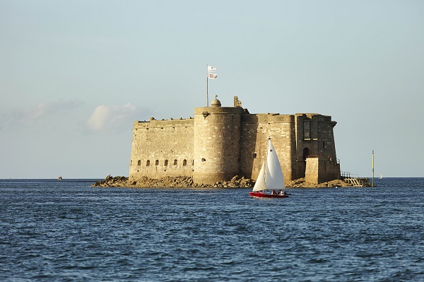 Château du Taureau Tourismus an der Côte des Légendes