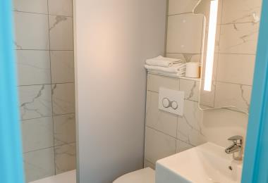 SHA salle de bain ibis
