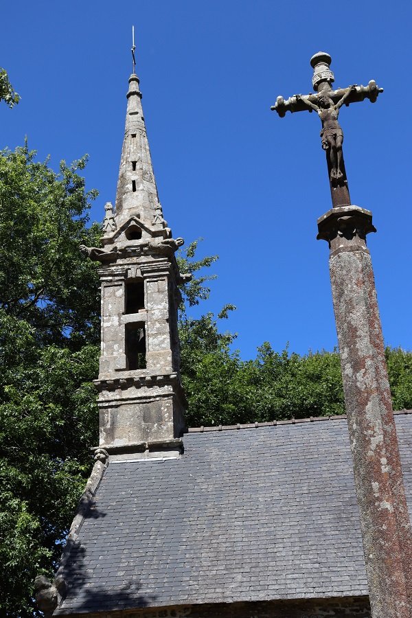 chapelle_saint_jean_baptiste_le_cloitre_calvaire_clocher_CL