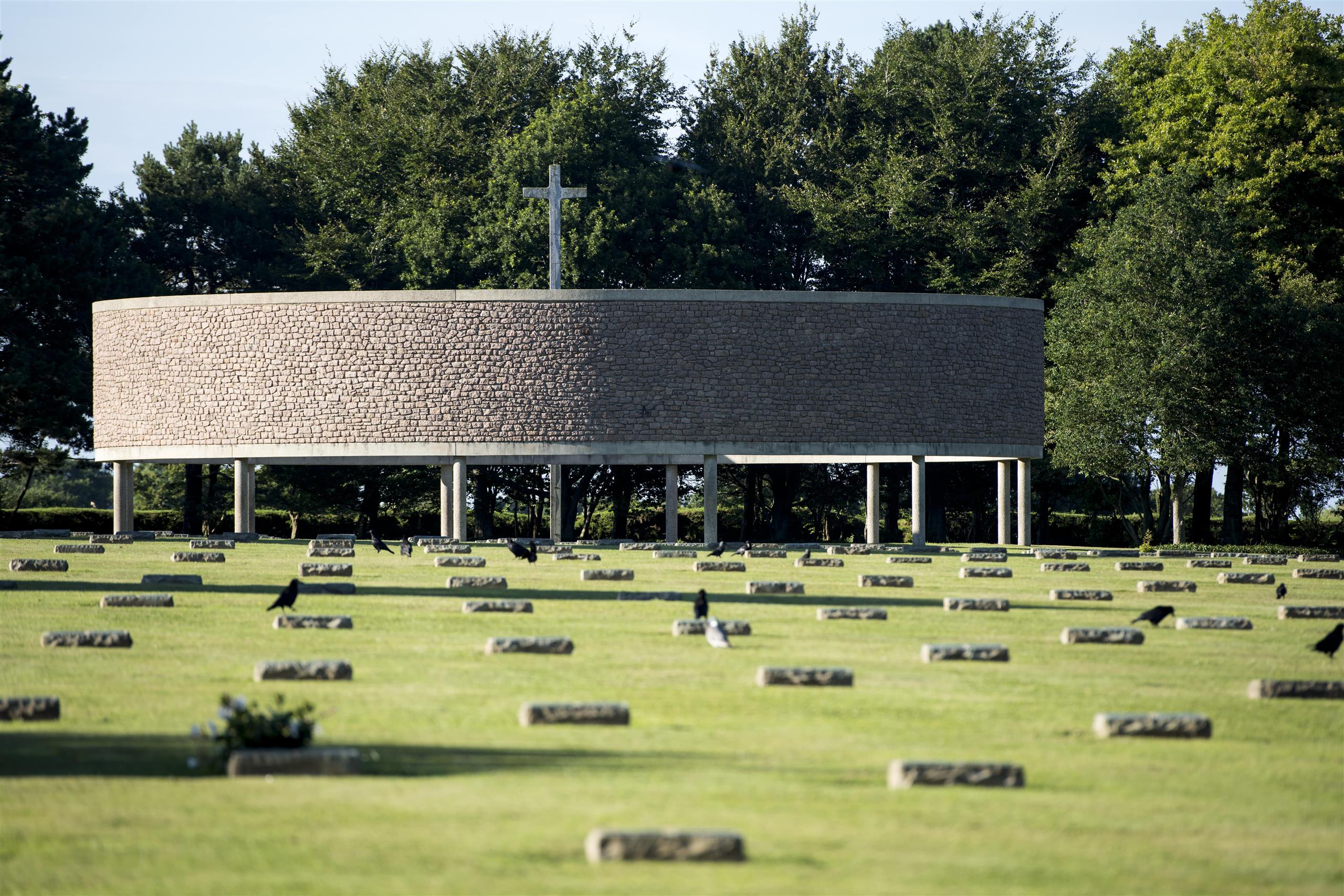 German cemetery_Ploudaniel
