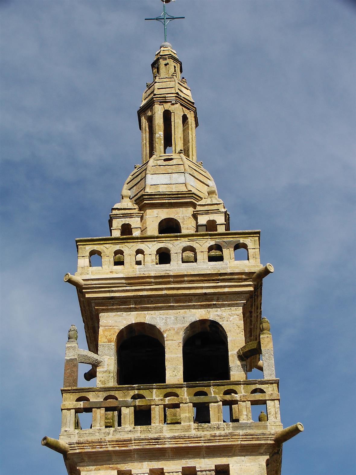 Enclos paroissial du Tréhou - clocher