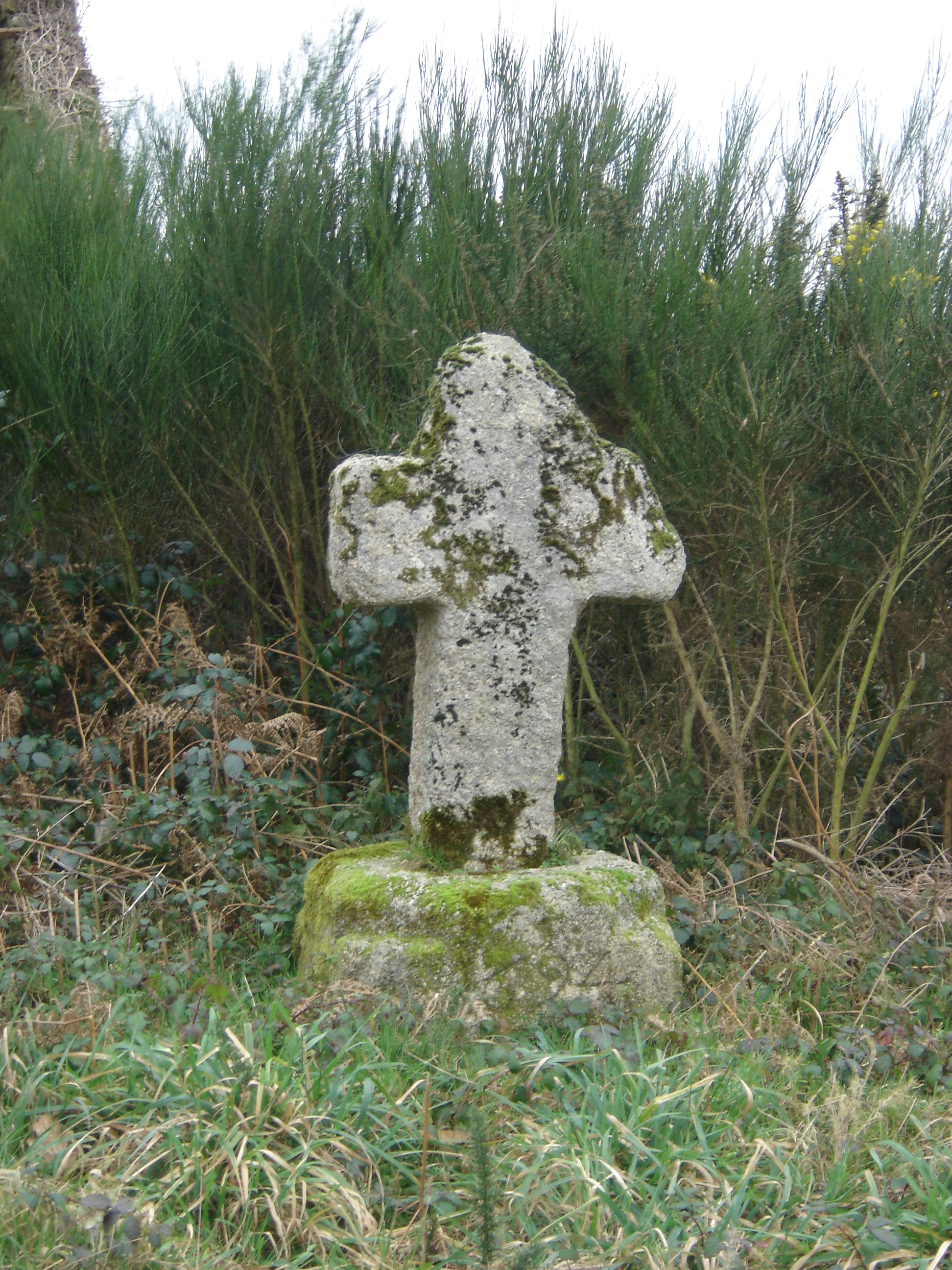 croix - St Jean - Le Faouët - crédit photo OTPRM