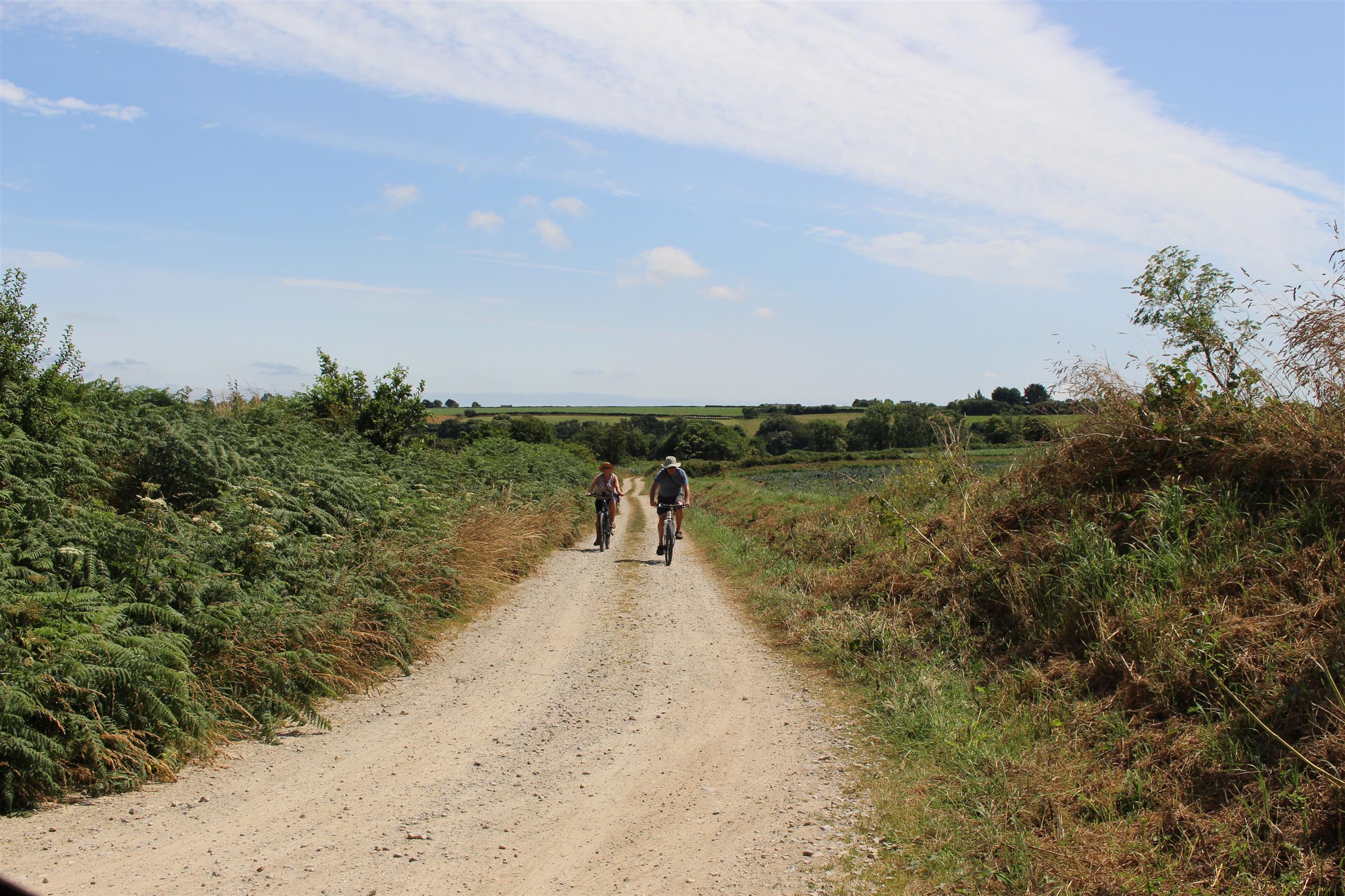 cyclistes chemin