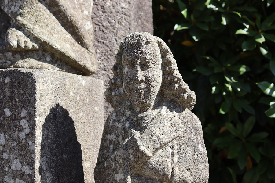 detail_calvaire_eglise_saint_severin_saint_segal
