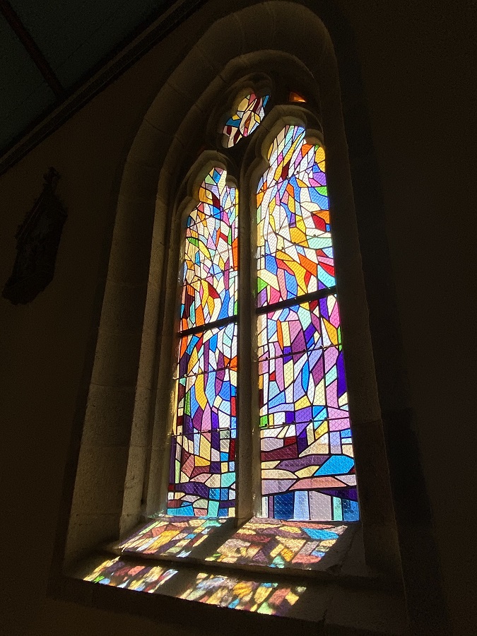 eglise_lennon_vitrail