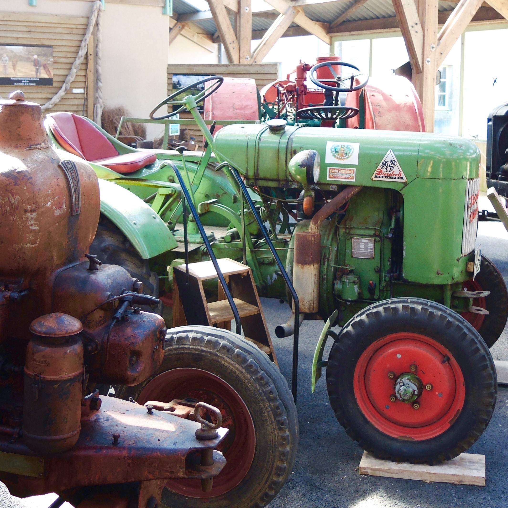expo perm tracteurs - club photo Plourin