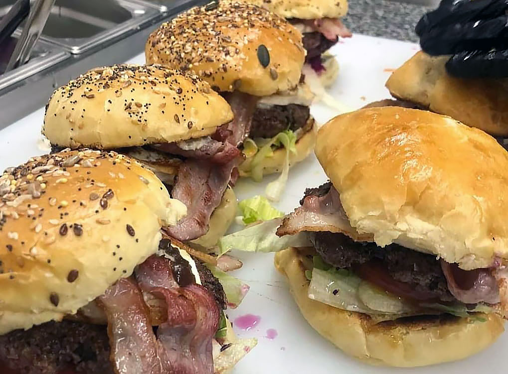 le-convivile-burger-restaurant-pizzeria-ploumoguer-web