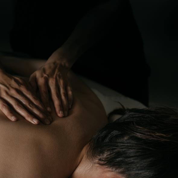 Soin-modelage-spa-LaButte