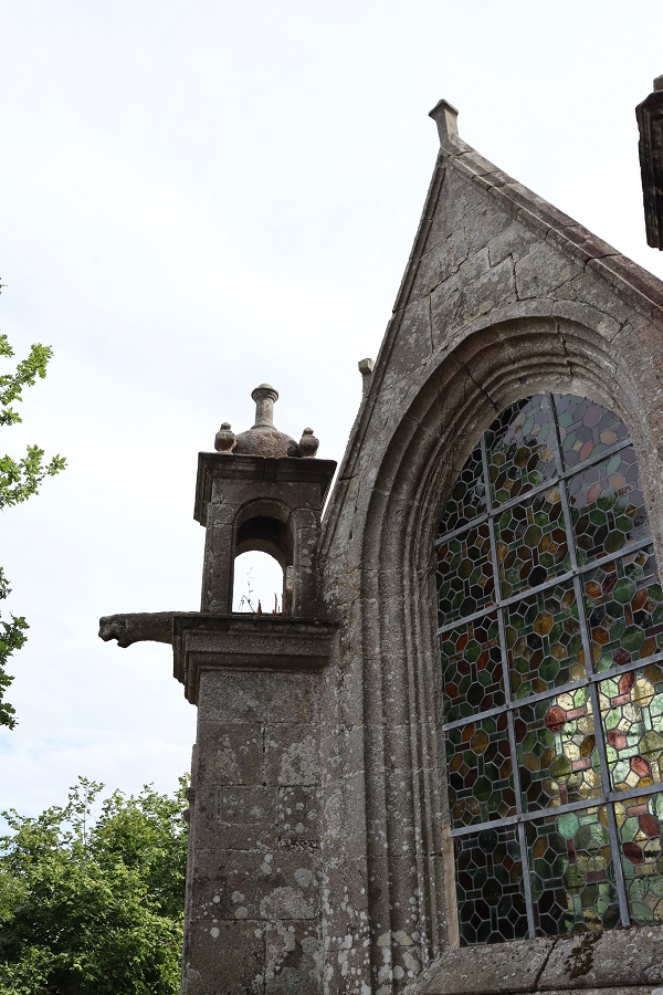 notre_dame_treguron_gouezec_detail_cl