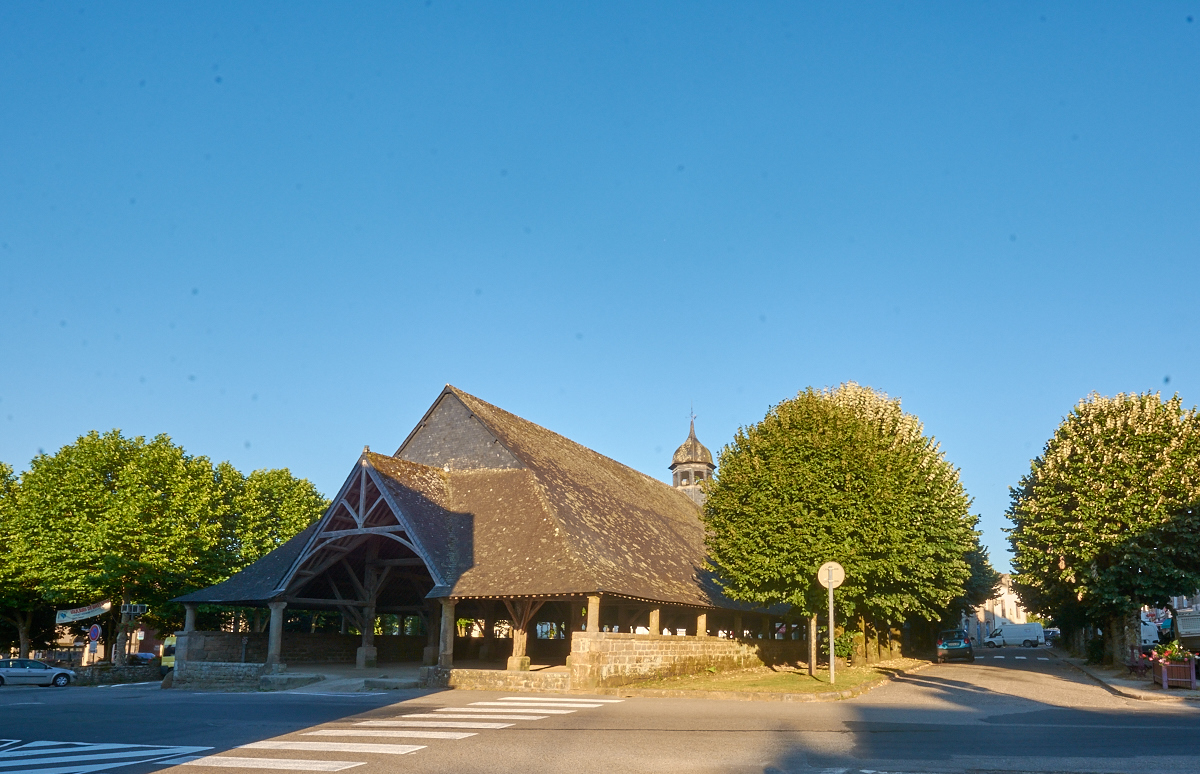 place des halles - Le Faouët place des halles - Le Faouët